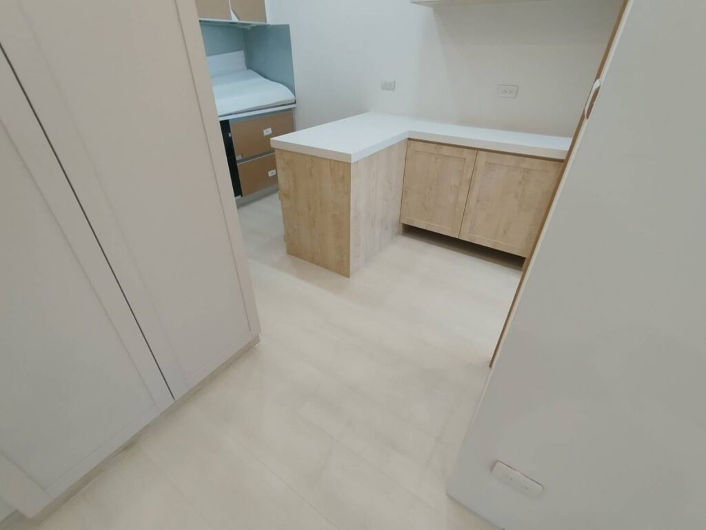 廚房spc地板